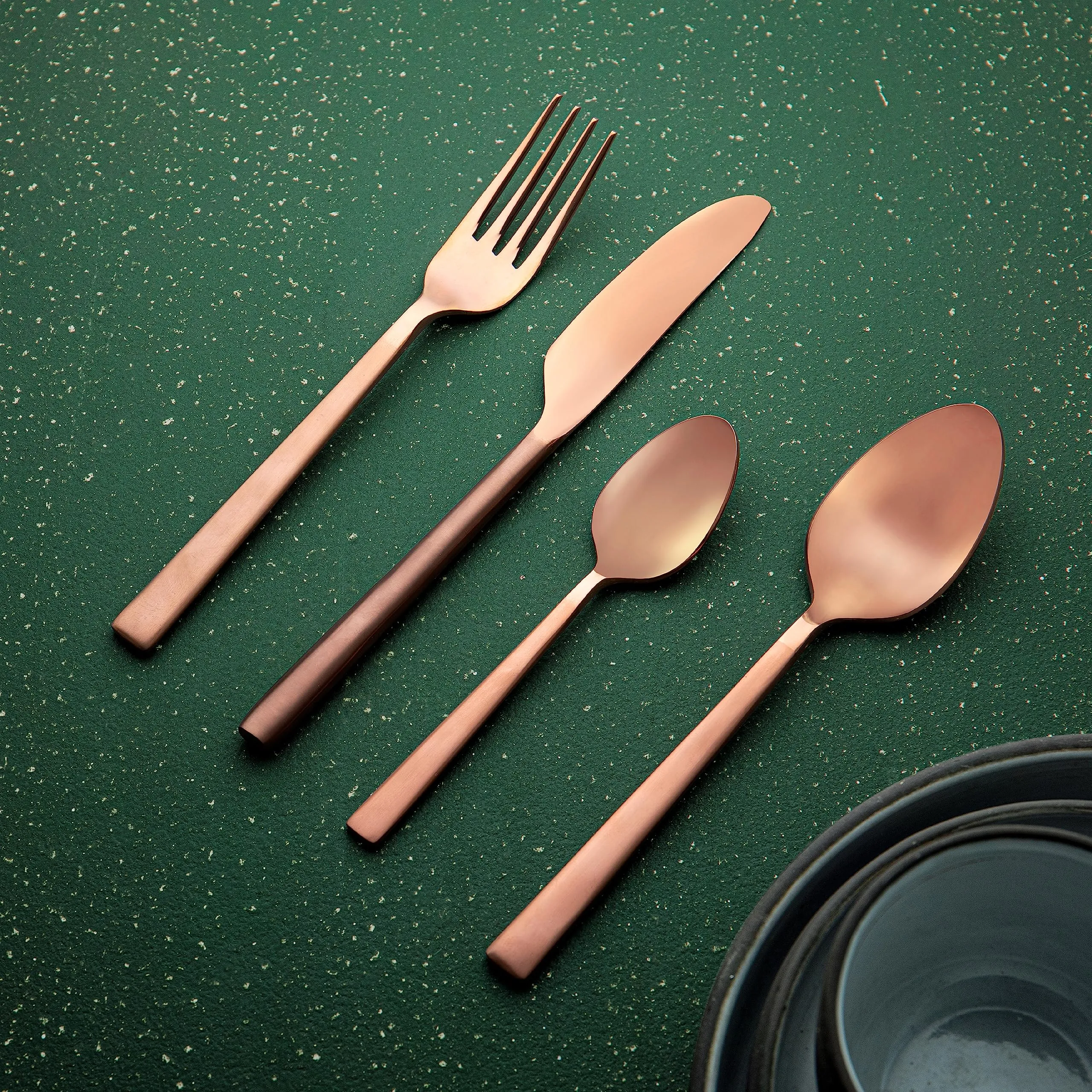 Ellementry Enigma Rose Gold Cutlery Set of 4 | Stainless Steel Set | Food Grade Silverware for Home & Kitchen | Dishwasher Safe | Cutlery Set for Dining Table | Spoon/Fork/Knife Set (Pack of 2)