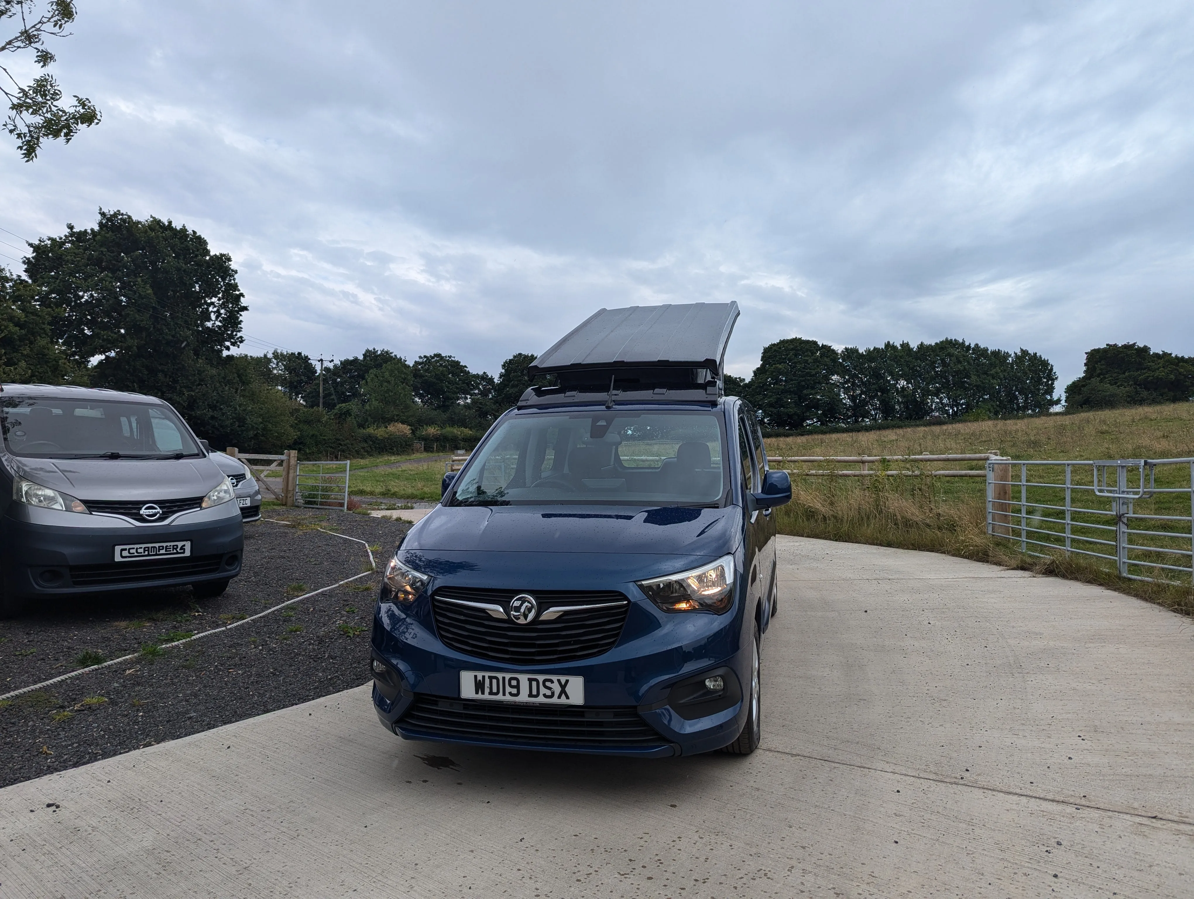 Stargaze Pop Top Elevating Roof For 2016 > on Pop top elevating campervan roof for Citroen Berlingo, Peugeot Partner Rifter, Vauxhall Opel Combo E, Toyota ProAce City XL LWB wheelbase