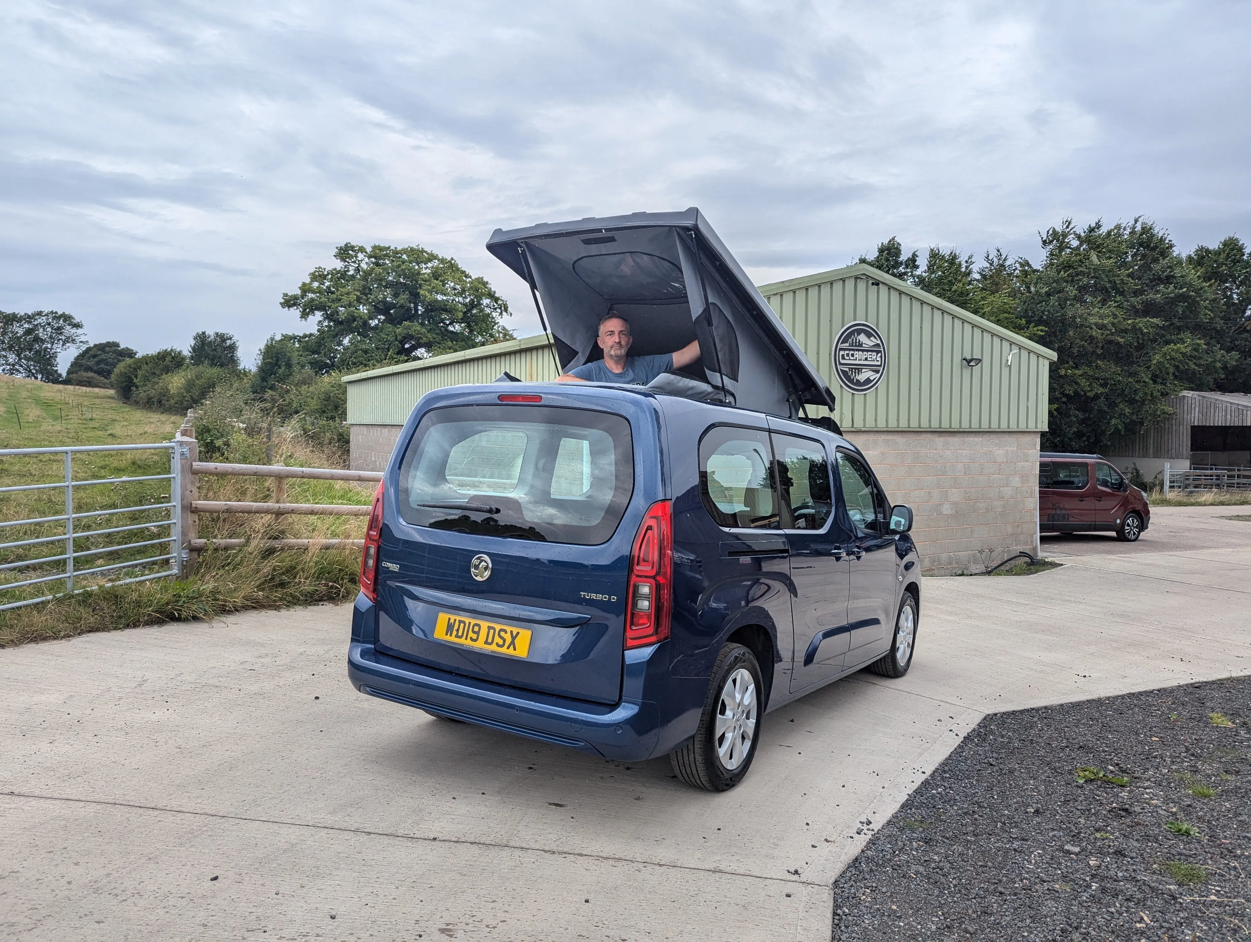 Stargaze Pop Top Elevating Roof For 2016 > on Pop top elevating campervan roof for Citroen Berlingo, Peugeot Partner Rifter, Vauxhall Opel Combo E, Toyota ProAce City XL LWB wheelbase