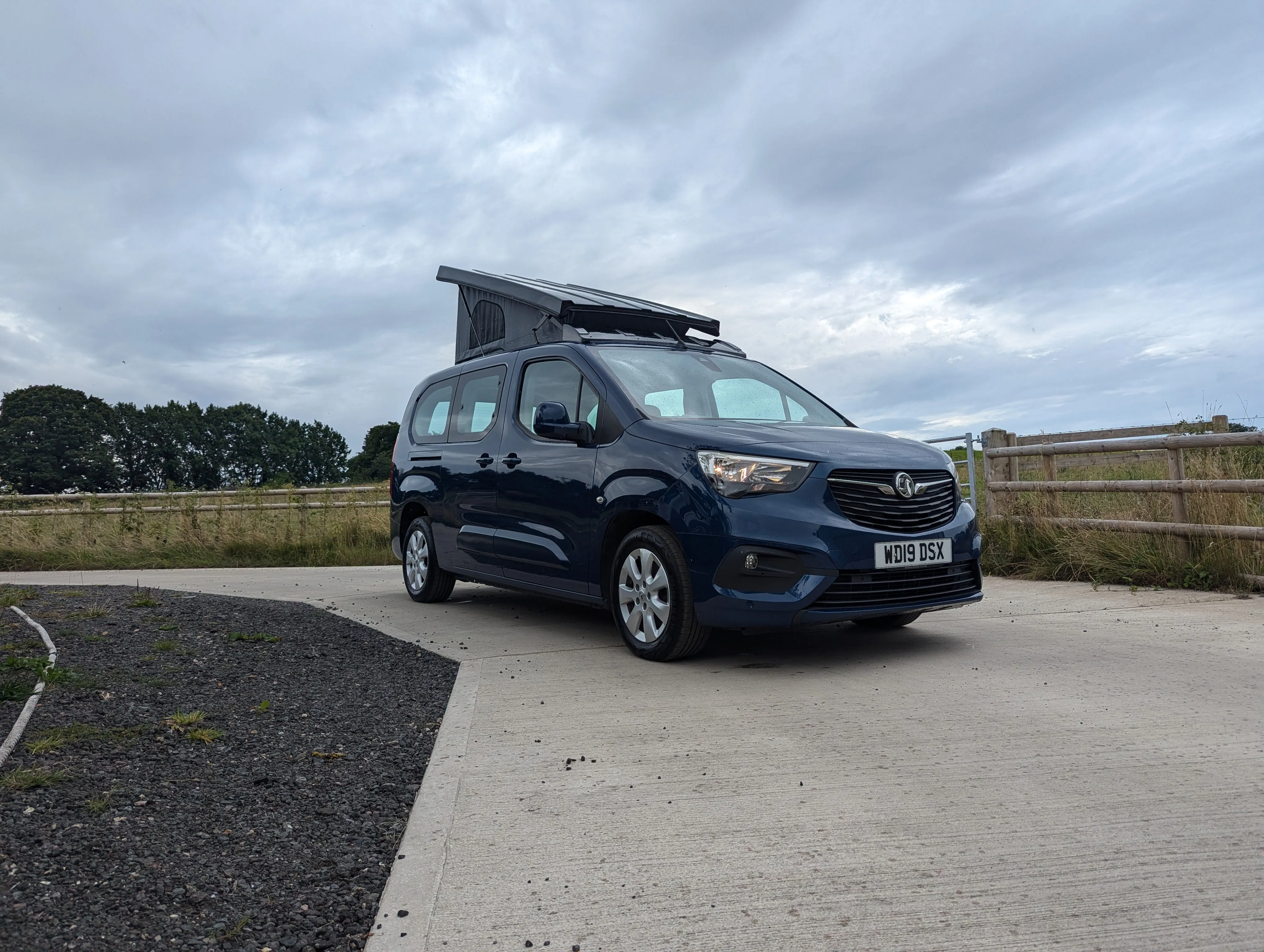 Stargaze Pop Top Elevating Roof For 2016 > on Pop top elevating campervan roof for Citroen Berlingo, Peugeot Partner Rifter, Vauxhall Opel Combo E, Toyota ProAce City XL LWB wheelbase