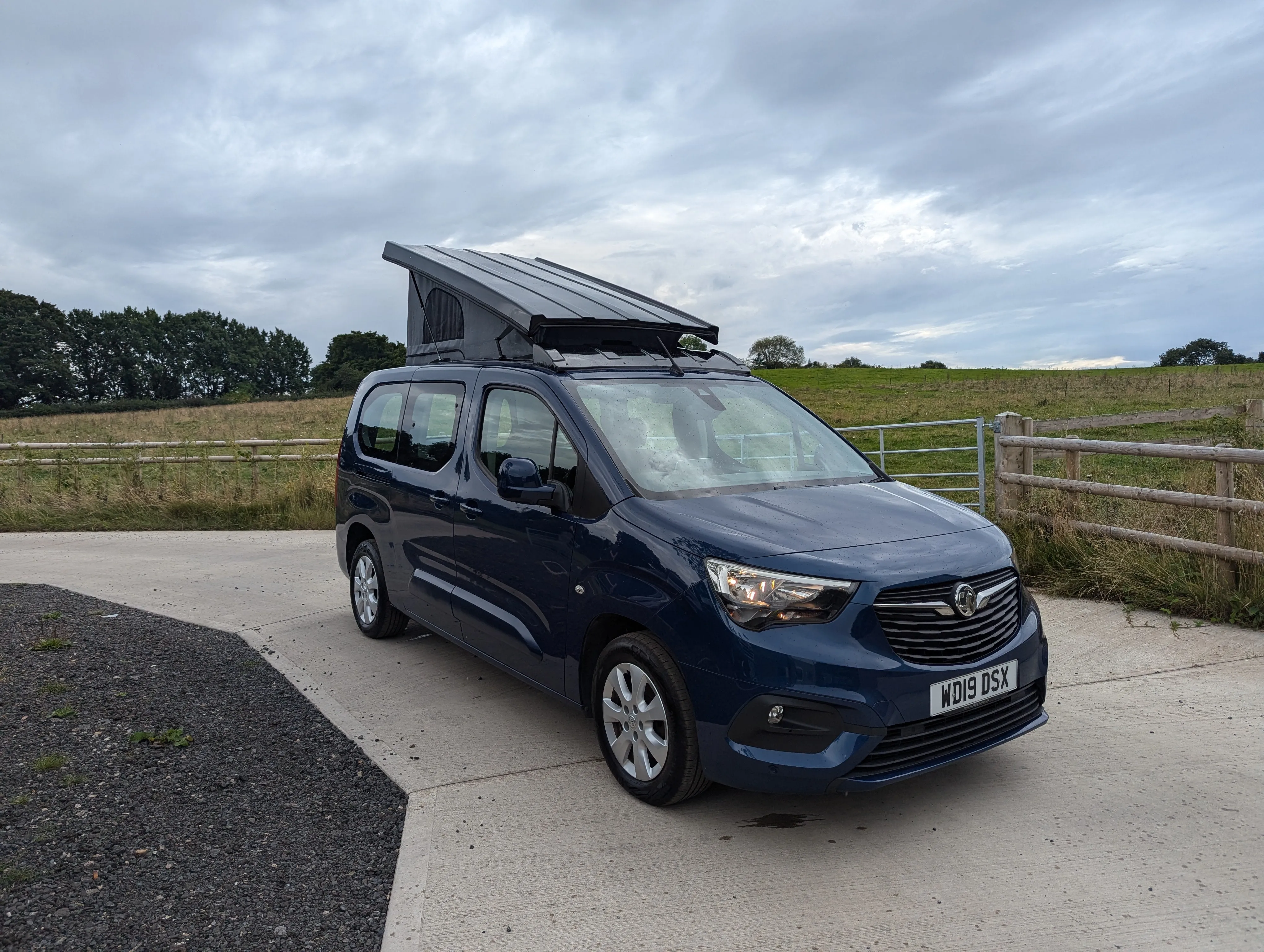 Stargaze Pop Top Elevating Roof For 2016 > on Pop top elevating campervan roof for Citroen Berlingo, Peugeot Partner Rifter, Vauxhall Opel Combo E, Toyota ProAce City XL LWB wheelbase